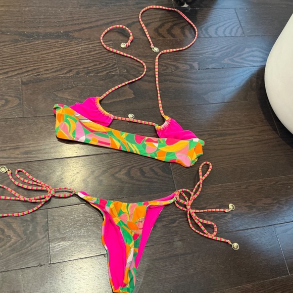 Bikini set - Picture 4 of 4